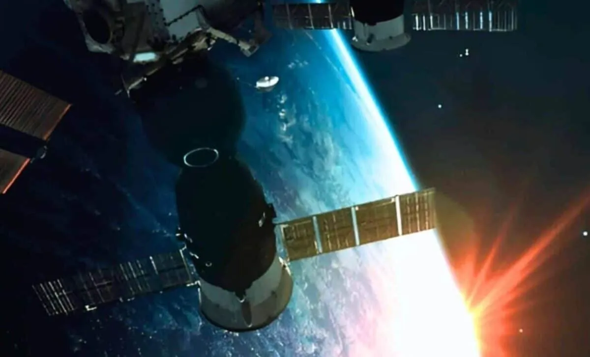 Свет новых технологий: что даст оптическая связь с геостационарных спутников